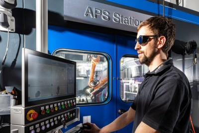 火焰喷涂工作站